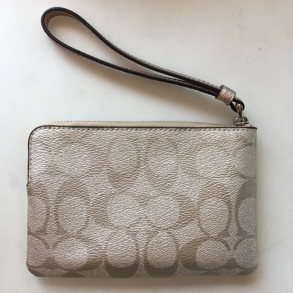 NEW Coach zip wristlet rose gold card holder - Picture 5 of 7